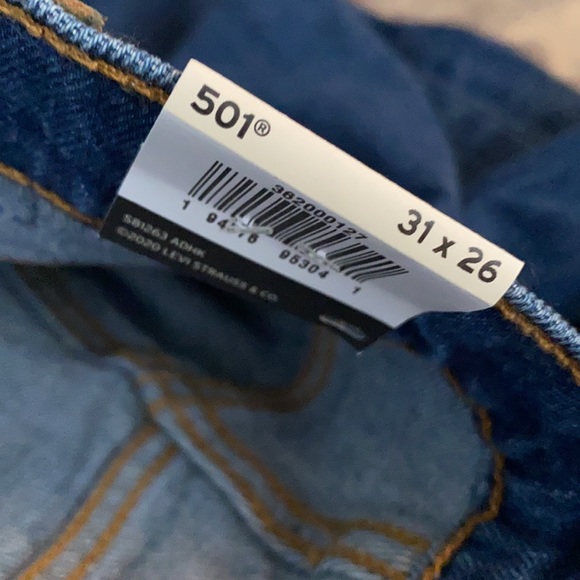 Levi’s/Revolve 501 Original Cropped Raw Hem Jeans/Charleston/Size 31 x 26 - Picture 10 of 11